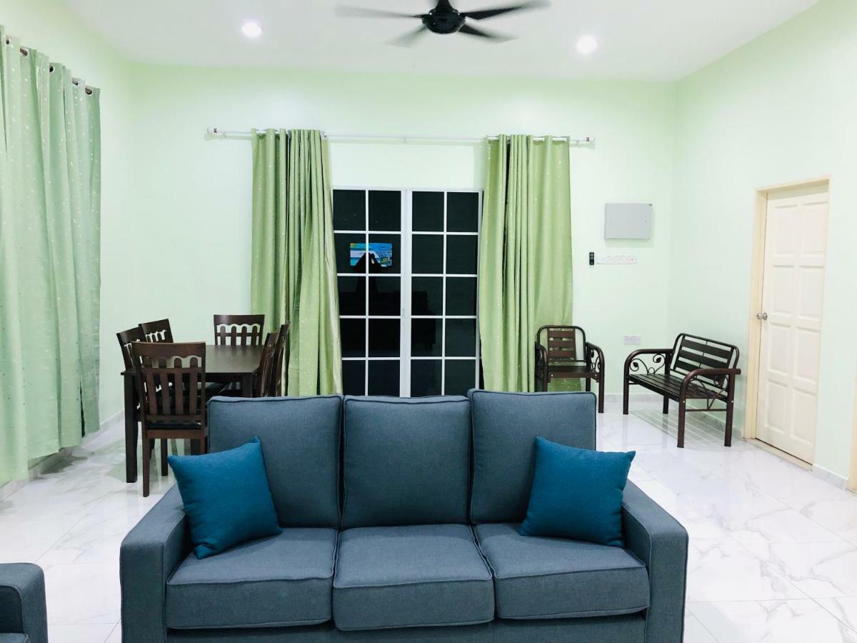 Atocha Homestay - Terong@Taiping Kampong Salak エクステリア 写真