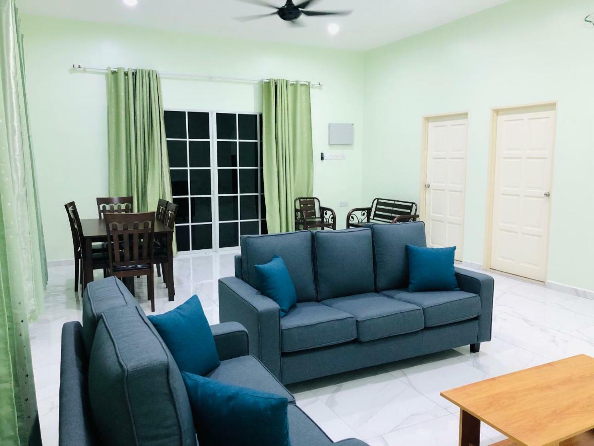 Atocha Homestay - Terong@Taiping Kampong Salak エクステリア 写真