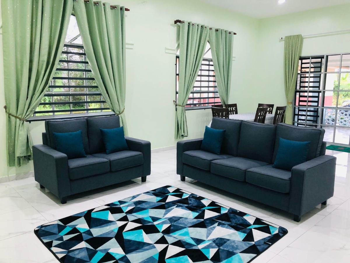 Atocha Homestay - Terong@Taiping Kampong Salak エクステリア 写真